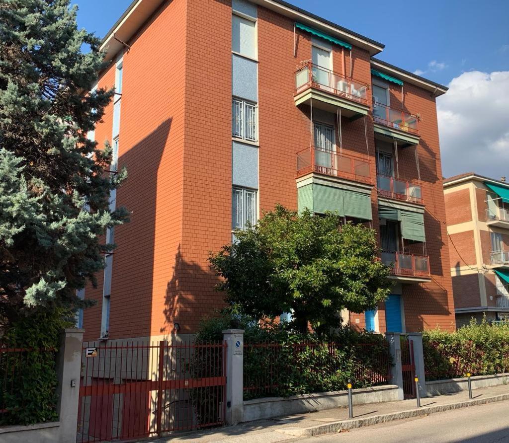 Nibu Appartamenti - Appartamento Centrale Comodo A Tutto, Anche A Villa Chiara Casalecchio Di Reno Exterior photo